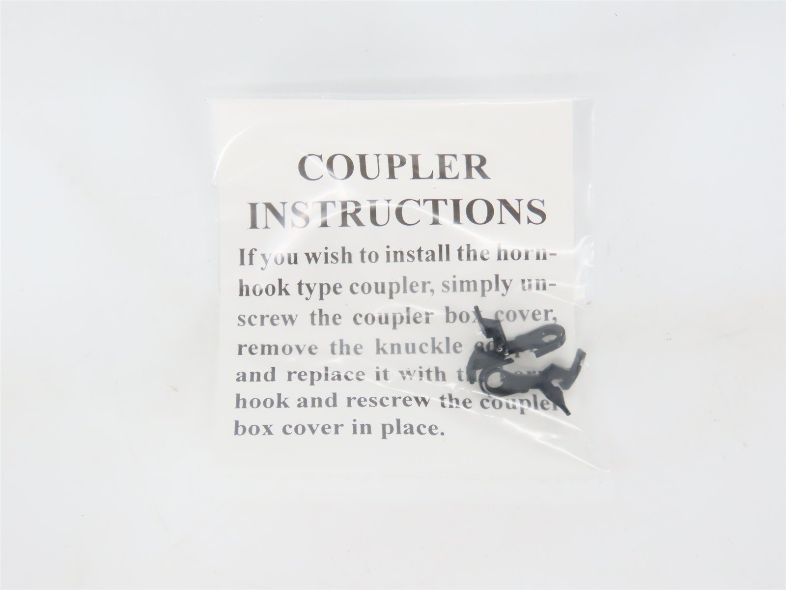 HO Scale Walthers 932-26021 AMTK Amtrak Ph. III 60' Material Handling Car 2-Pack