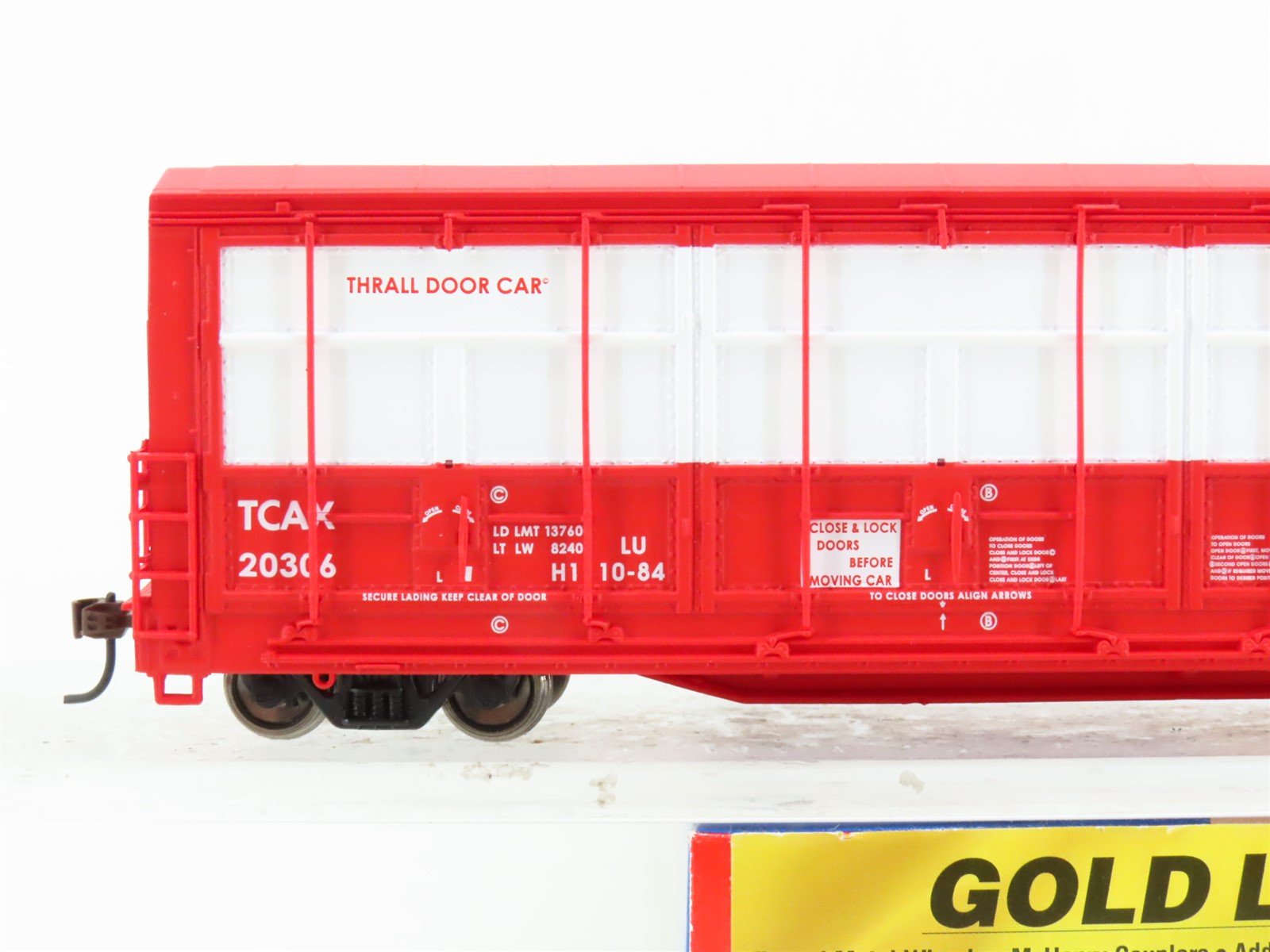 HO Scale Walthers Gold Line 932-7030 TCAX Thrall Demonstrator Box Car #20306