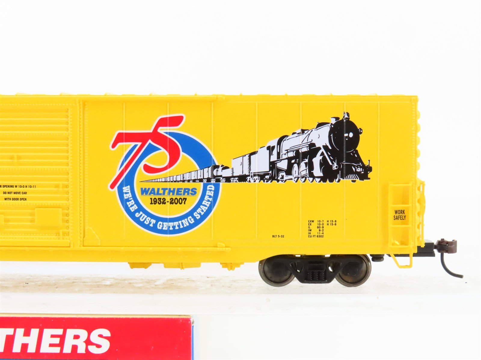 HO Scale Walthers 932-95000 WKW Gold Line 60' Auto Parts Box Car #2007