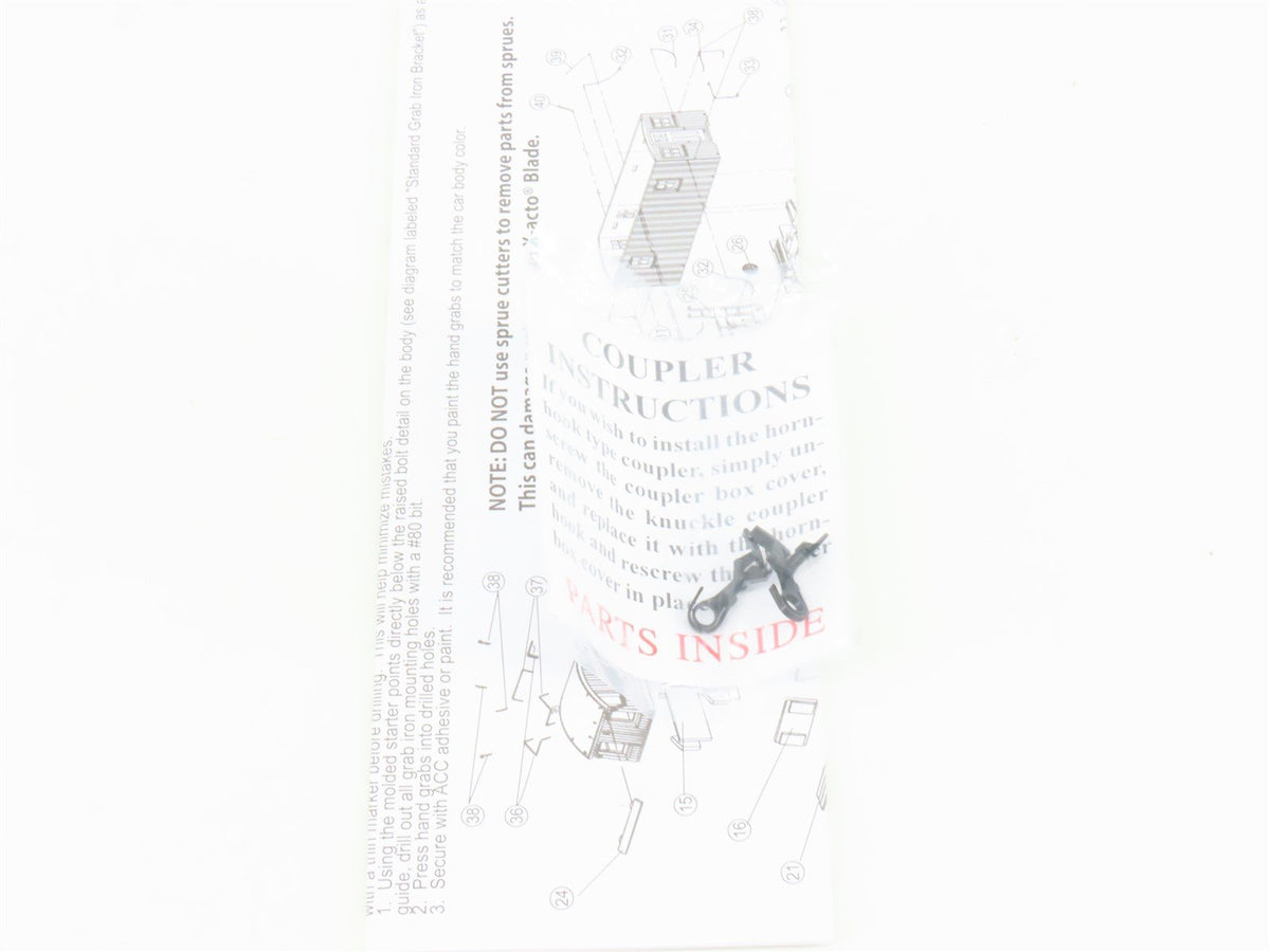 HO Scale Walthers Platinum Line 932-27642 PRR Pennsylvania Wood Caboose 2-Pack