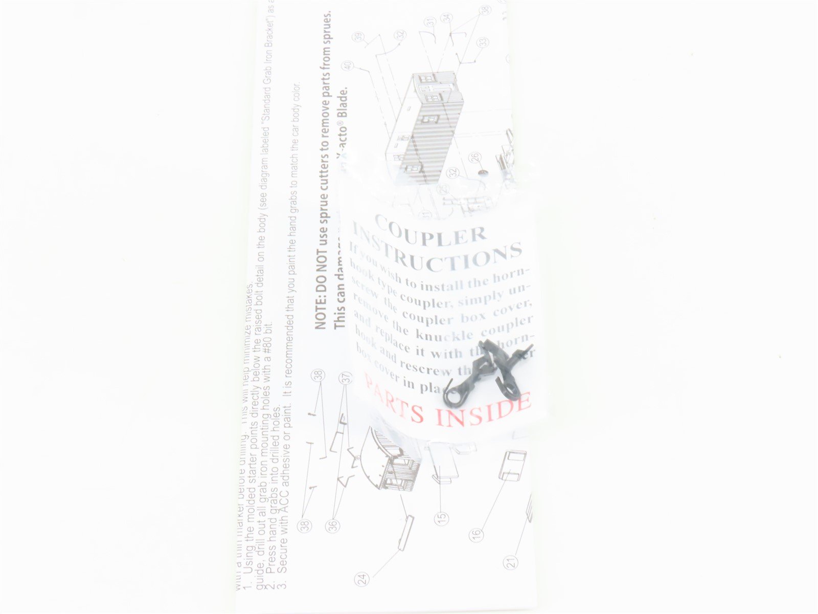 HO Scale Walthers Platinum Line 932-27642 PRR Pennsylvania Wood Caboose 2-Pack