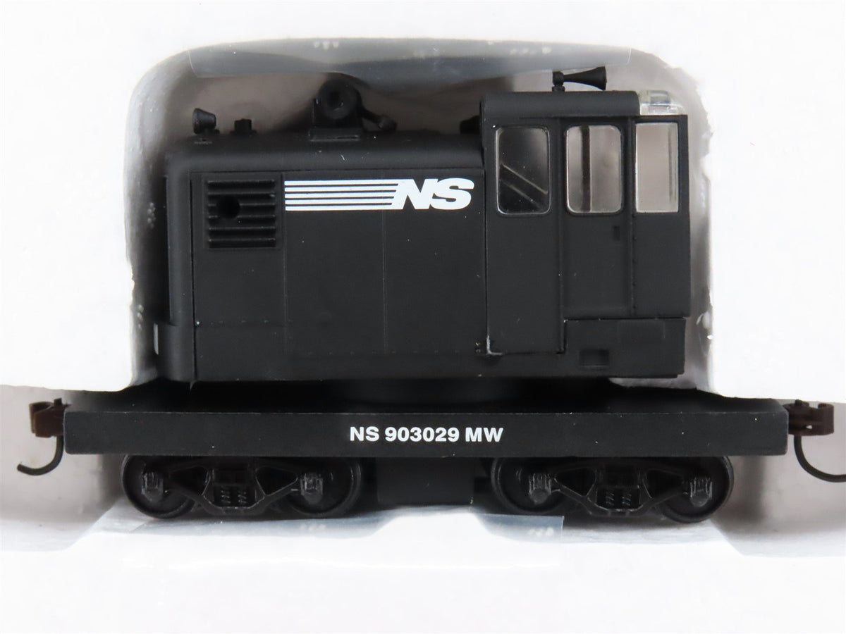 HO Scale Walthers 932-5058 NS Norfolk Southern American Crane Dummy #903029