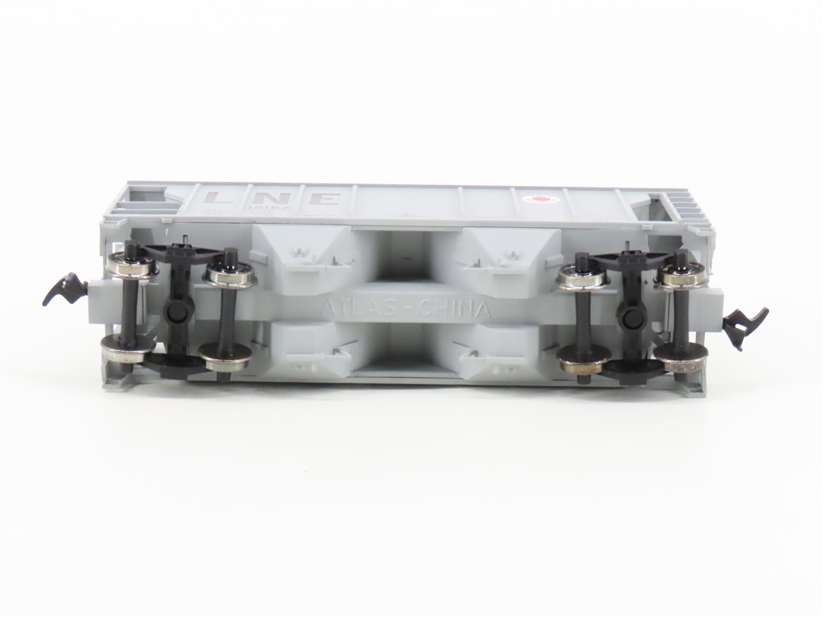 HO Scale Atlas 1824-2 LNE Lehigh New England 2-Bay Covered Hopper #18167