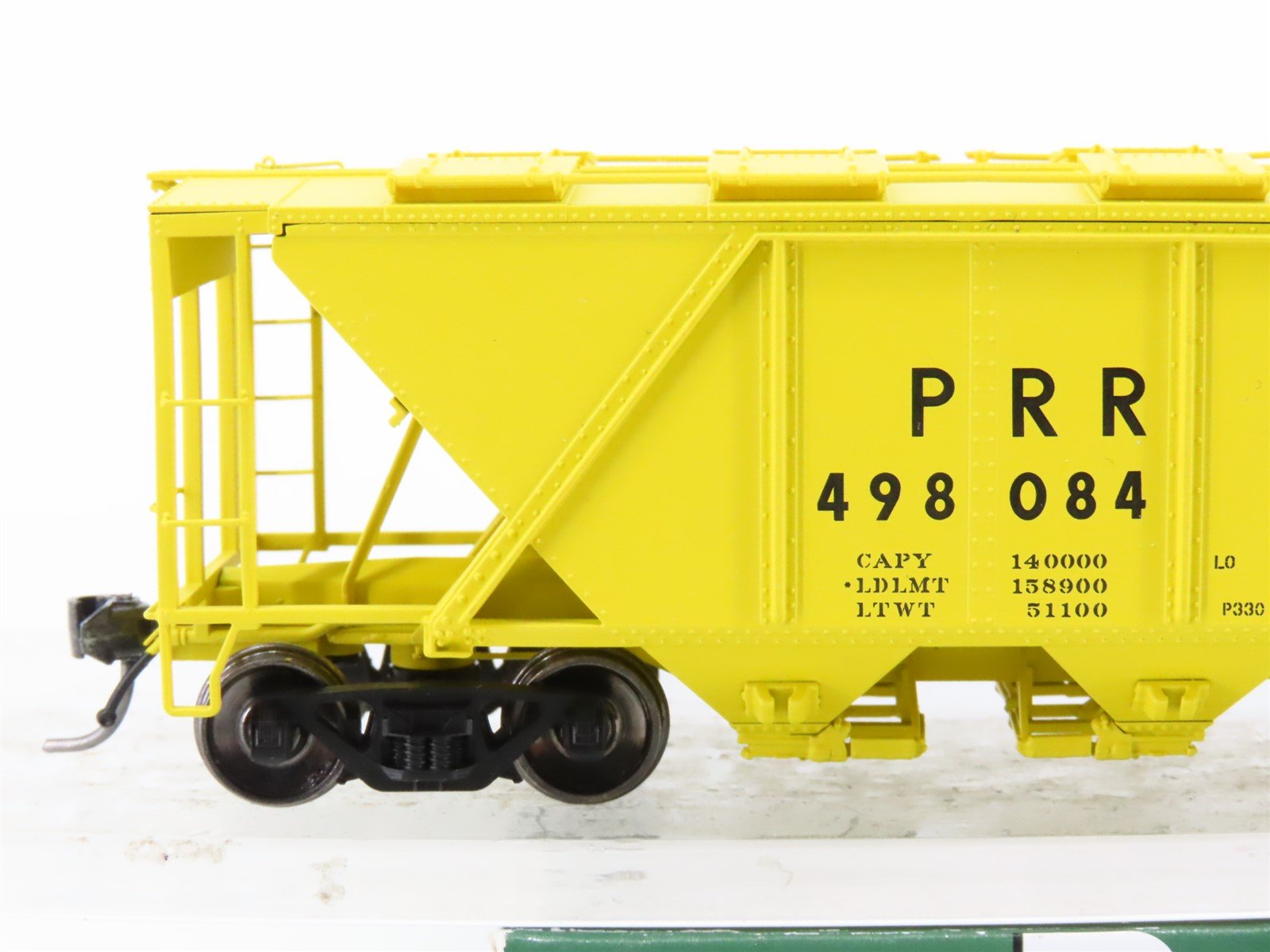 HO Scale Bowser Executive Line 40978 PRR Pennsylvania 3-Bay Hopper #498084