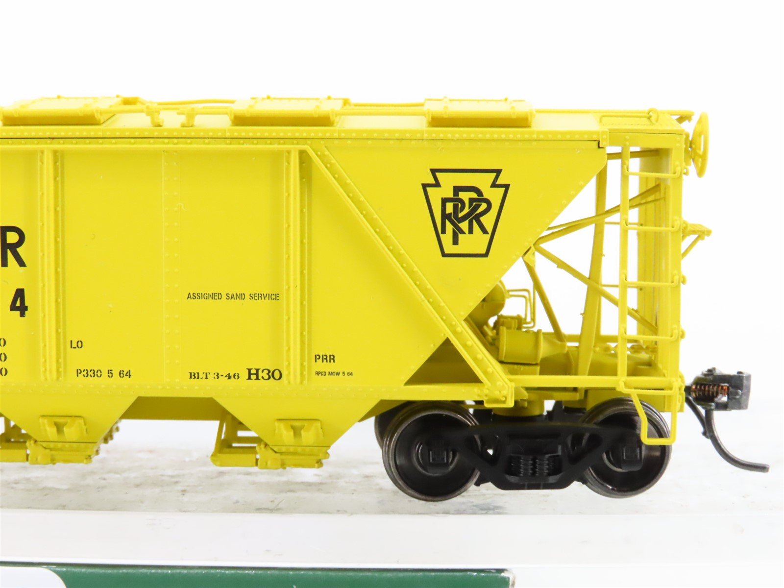 HO Scale Bowser Executive Line 40978 PRR Pennsylvania 3-Bay Hopper #498084