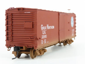 HO Scale Ertl Collectibles 4381 GN Great Northern Railroad 50' Box Car #23900