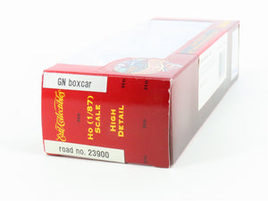 HO Scale Ertl Collectibles 4381 GN Great Northern Railroad 50' Box Car #23900