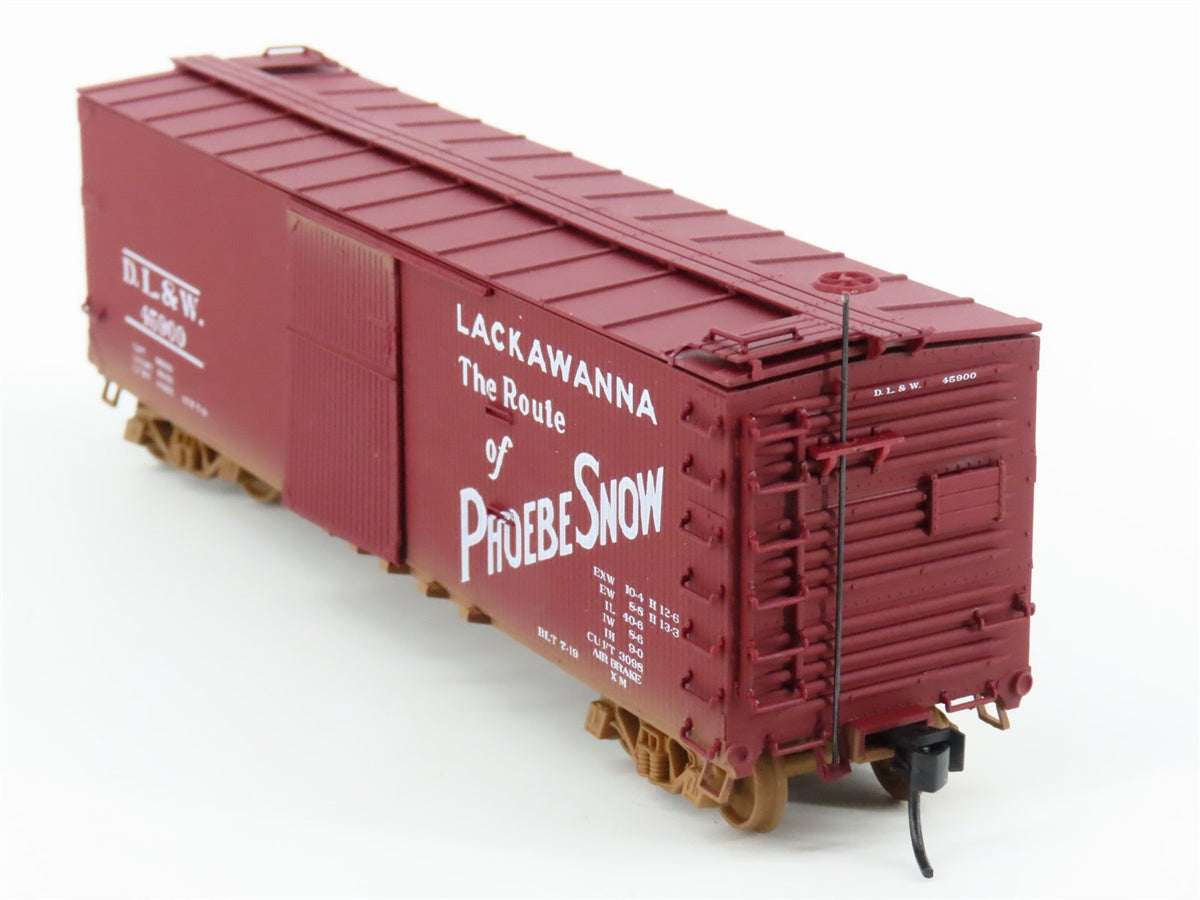 HO Scale Ertl Collectibles 4296 DL&amp;W Lackawanna Phoebe Snow 50&#39; Box Car #45900
