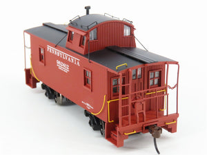 HO Scale Walthers Platinum Line 932-27641 PRR Pennsylvania Wood Caboose 2-Pack