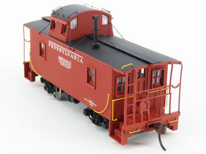HO Scale Walthers Platinum Line 932-27641 PRR Pennsylvania Wood Caboose 2-Pack