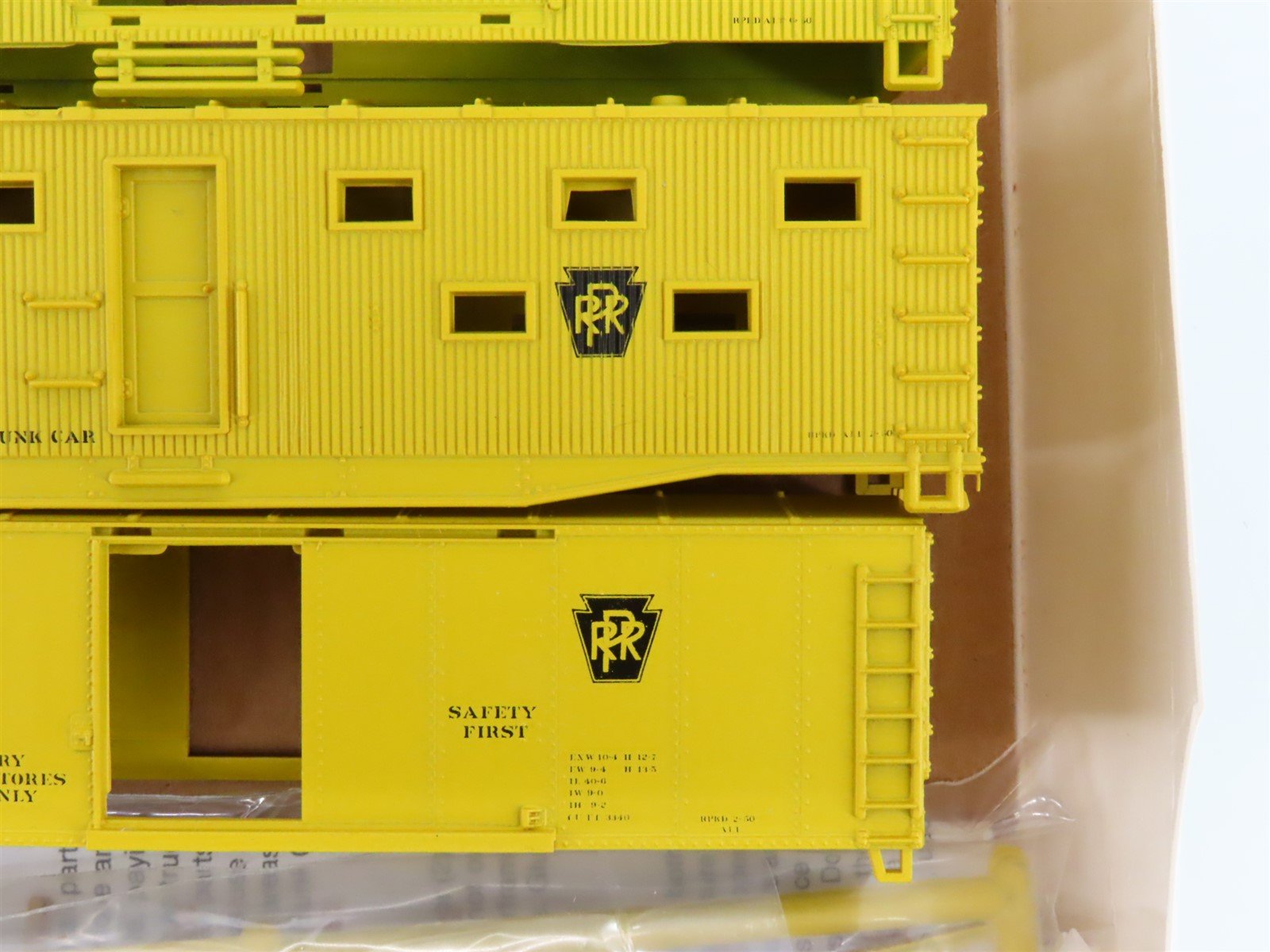 HO Scale Walthers Kit 932-88 PRR Pennsylvania Railroad Work Train Set of 6 Cars