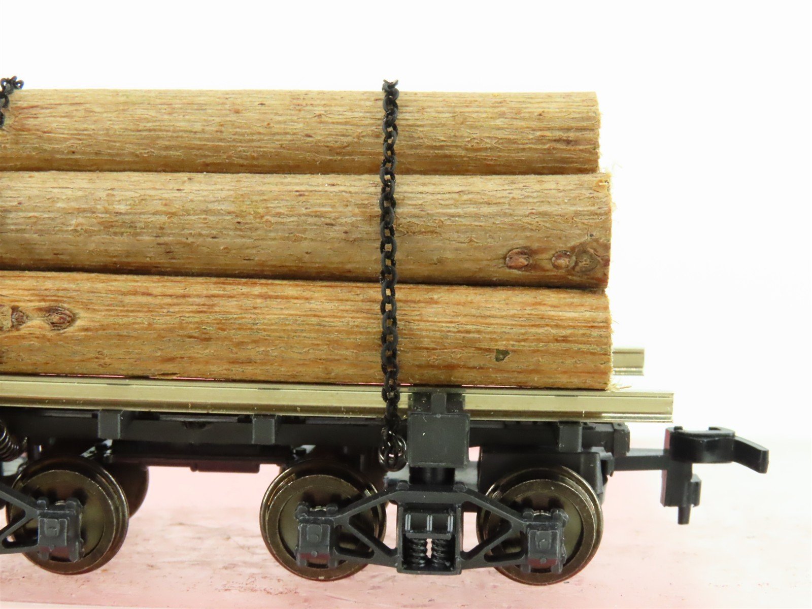 HO Scale Rivarossi 2349 Log Car w/ Log Load