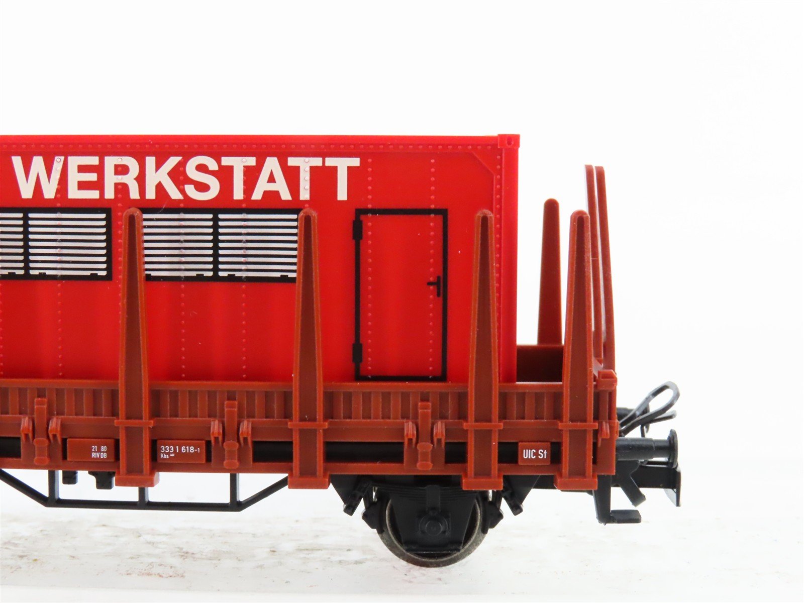 HO Scale Marklin 00752-04 DB Deutsche Bahn Flat Car w/ Werkstatt