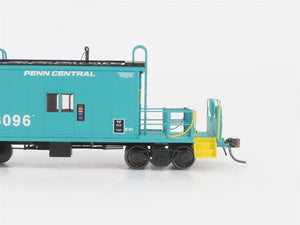 HO Scale Bluford Shops 35030 PC Penn Central Railroad Transfer Caboose #18096