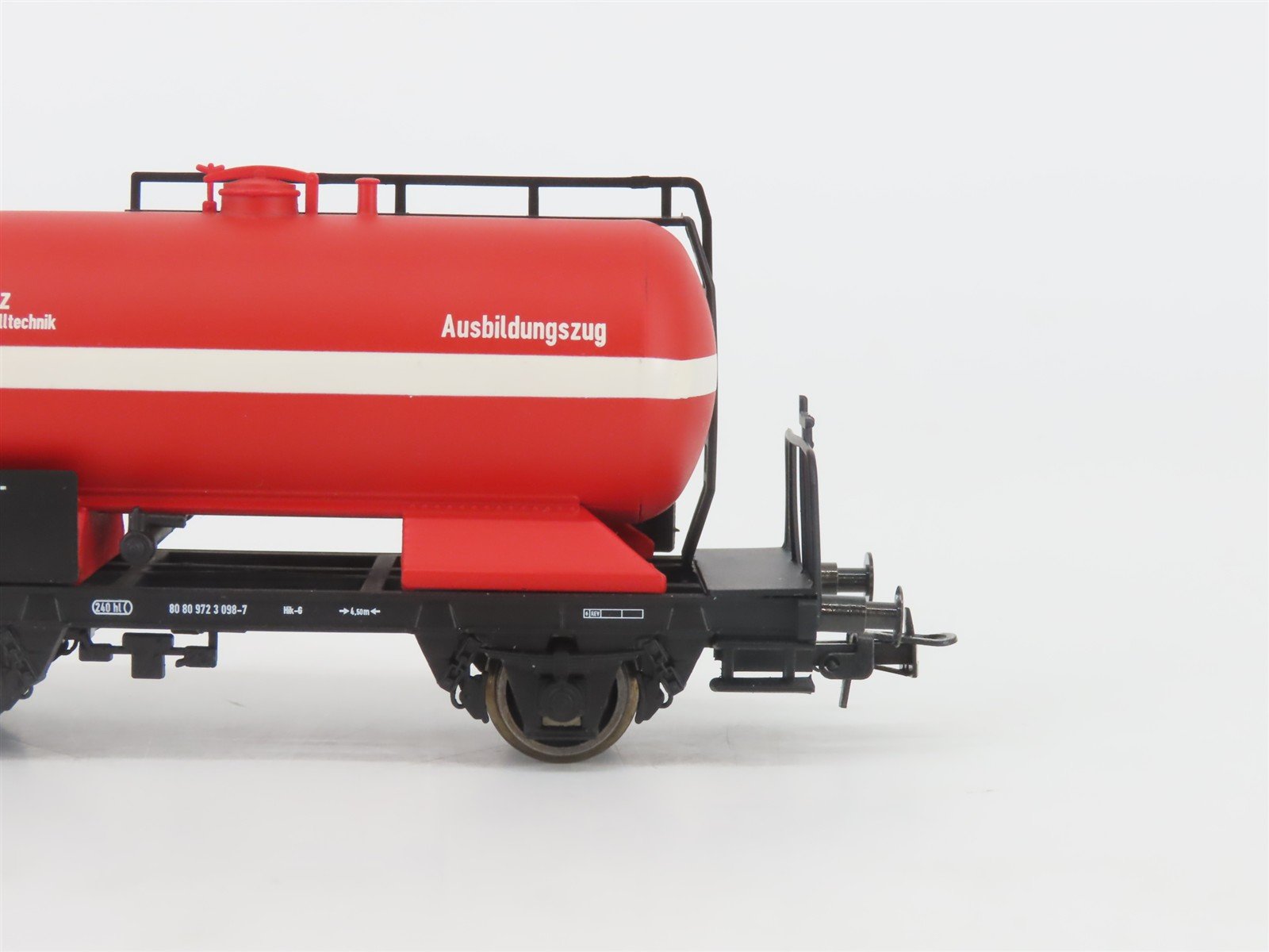 HO Scale Liliput L225061 DB Deutsche Bahn Tank Car