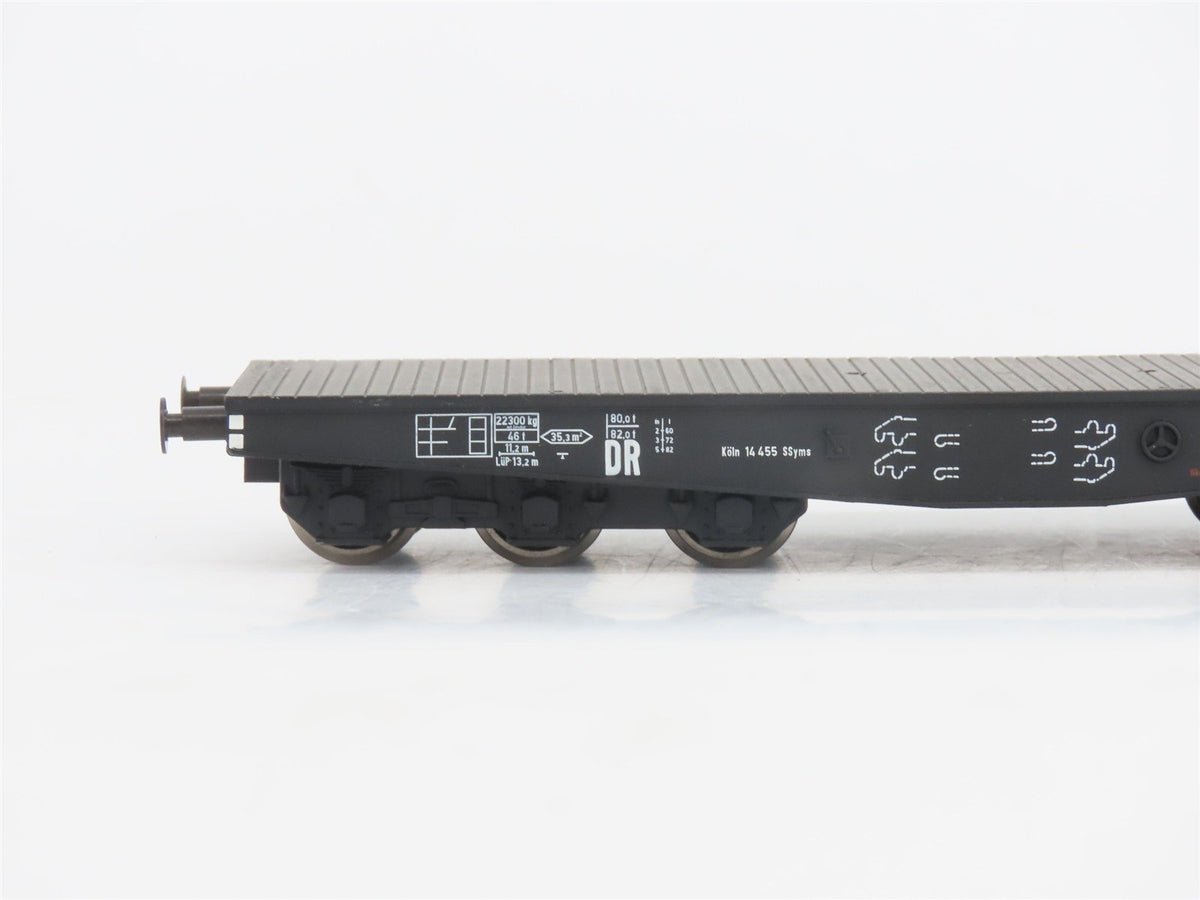HO Liliput L240023 DR Deutsche Reichsbahn Flat Cars w/ Military Tanks Set of 4