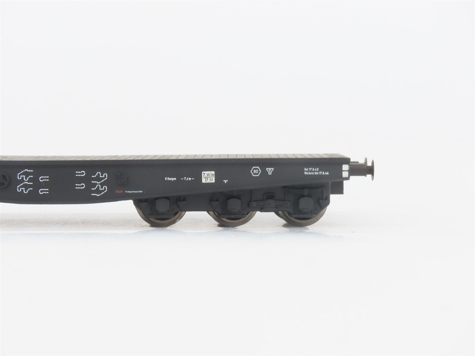 HO Liliput L240023 DR Deutsche Reichsbahn Flat Cars w/ Military Tanks Set of 4