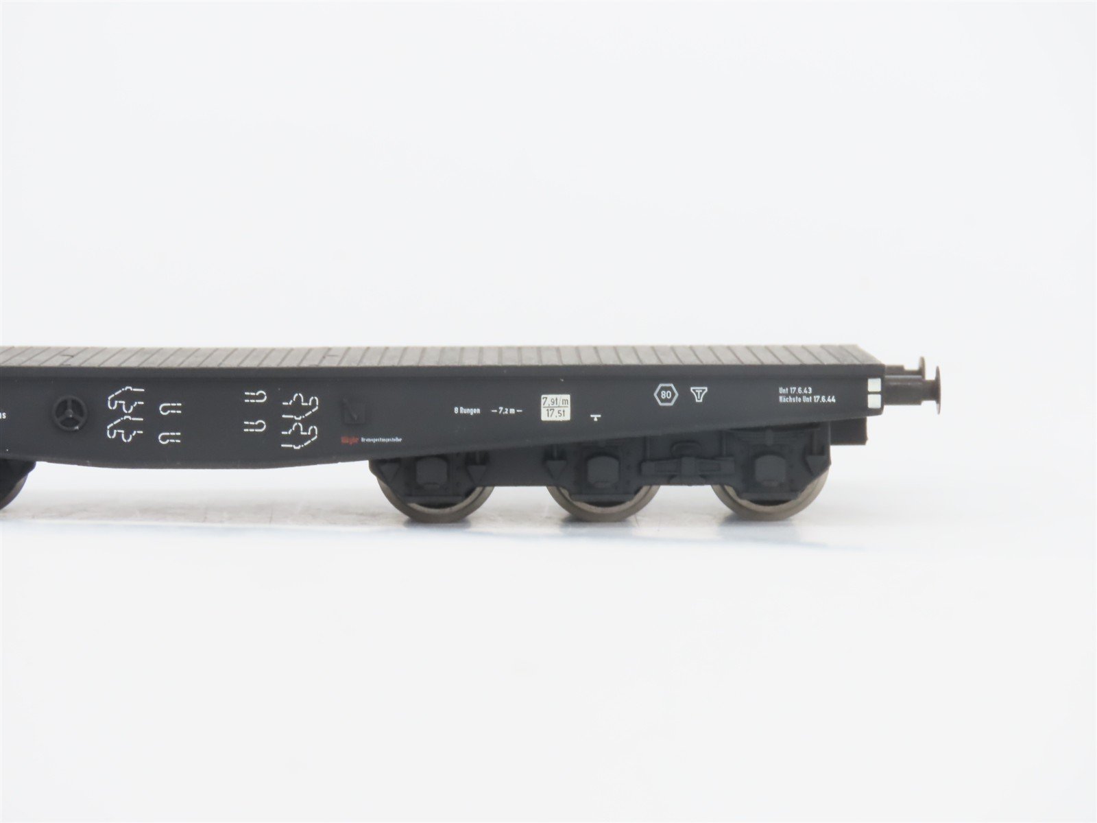 HO Liliput L240023 DR Deutsche Reichsbahn Flat Cars w/ Military Tanks Set of 4