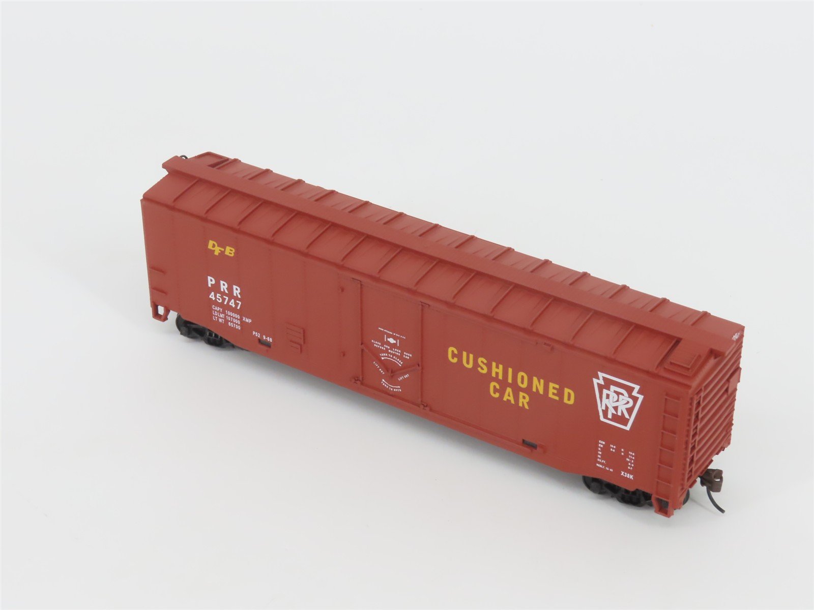 HO Scale Walthers Trainline 931-670 PRR Pennsylvania 50' Box Car #45747