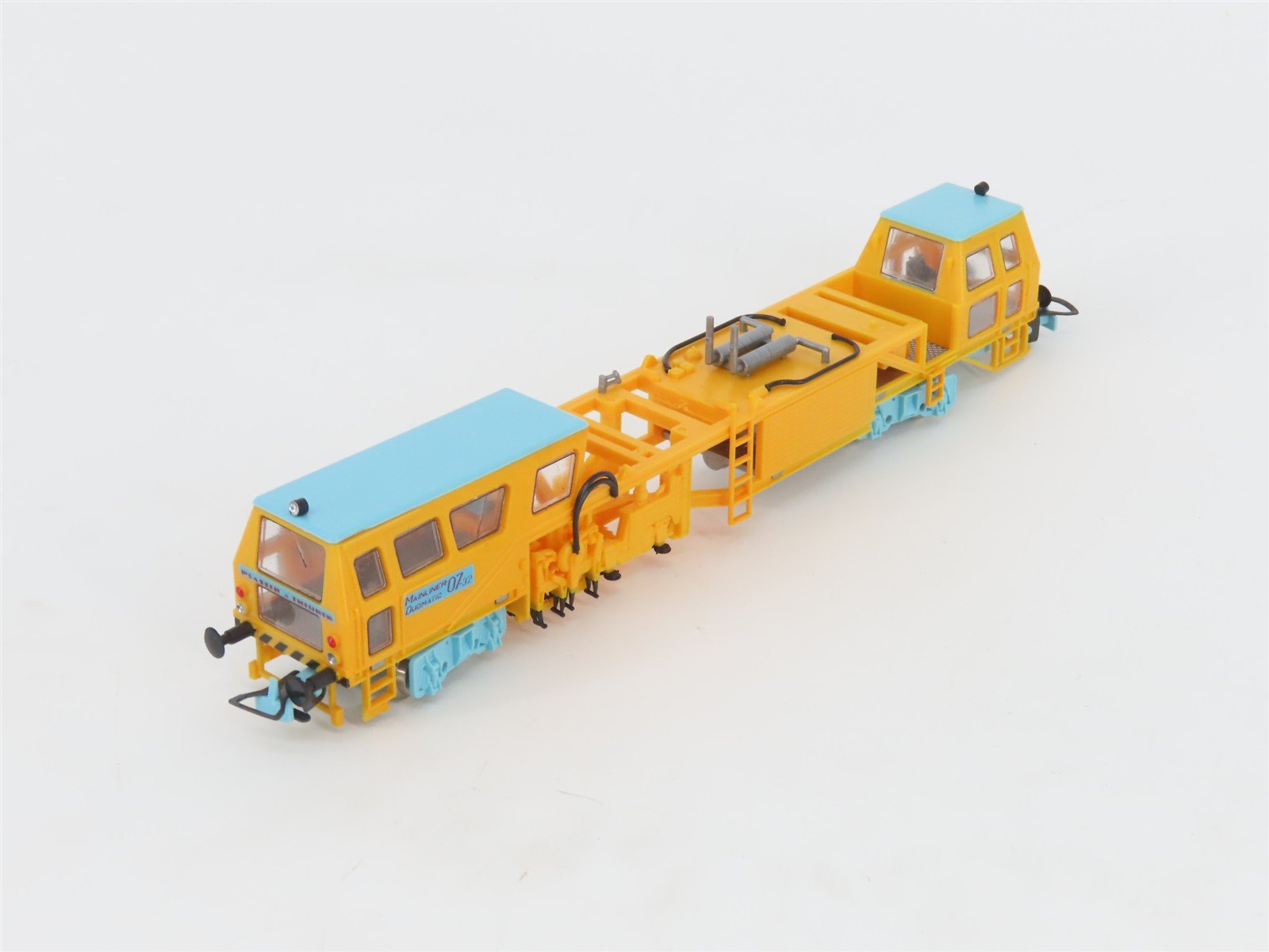 HO Scale Liliput 380 Plasser-Theurer Track Construction Set of 3 - Motorized