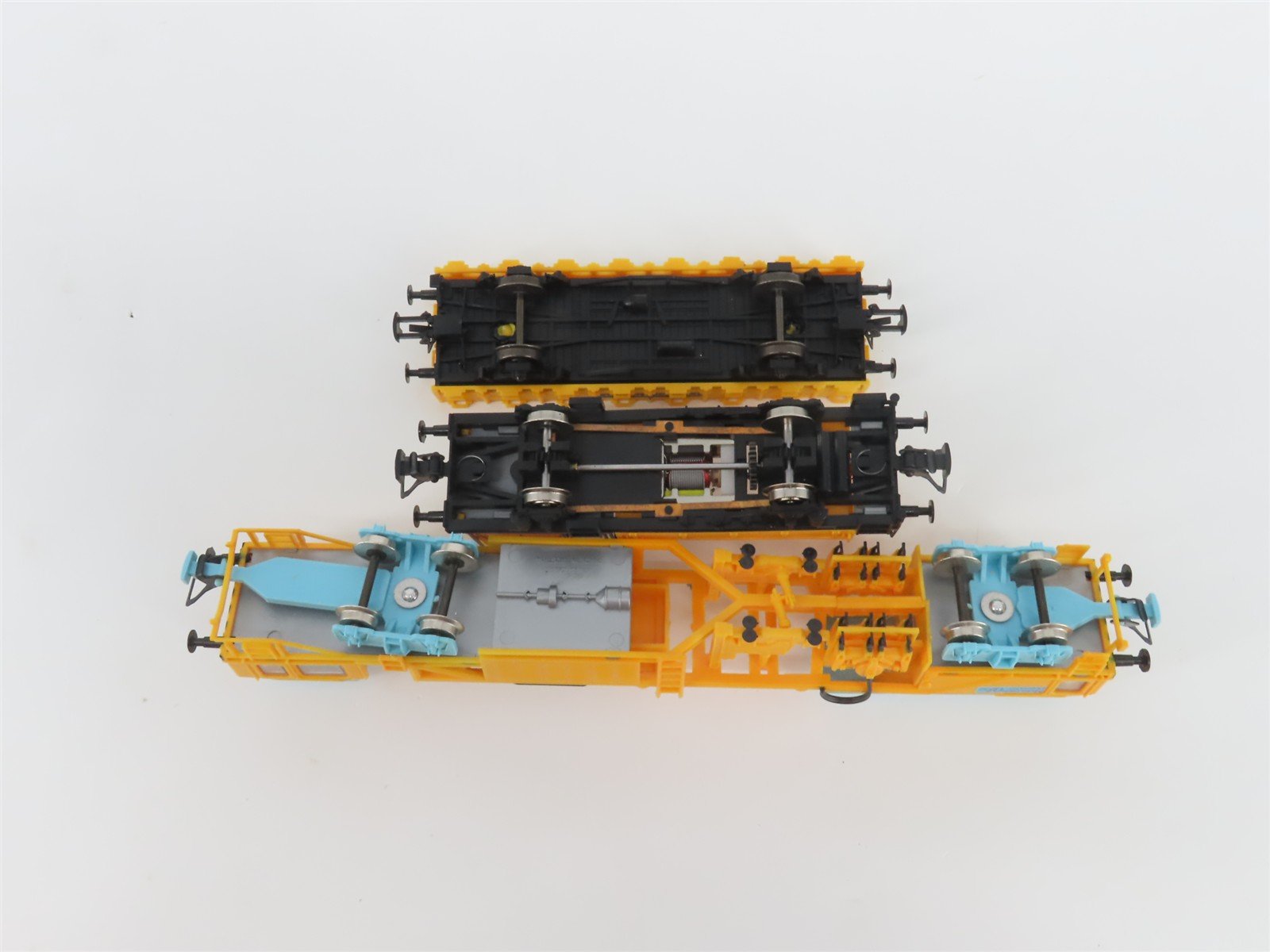 HO Scale Liliput 380 Plasser-Theurer Track Construction Set of 3 - Motorized