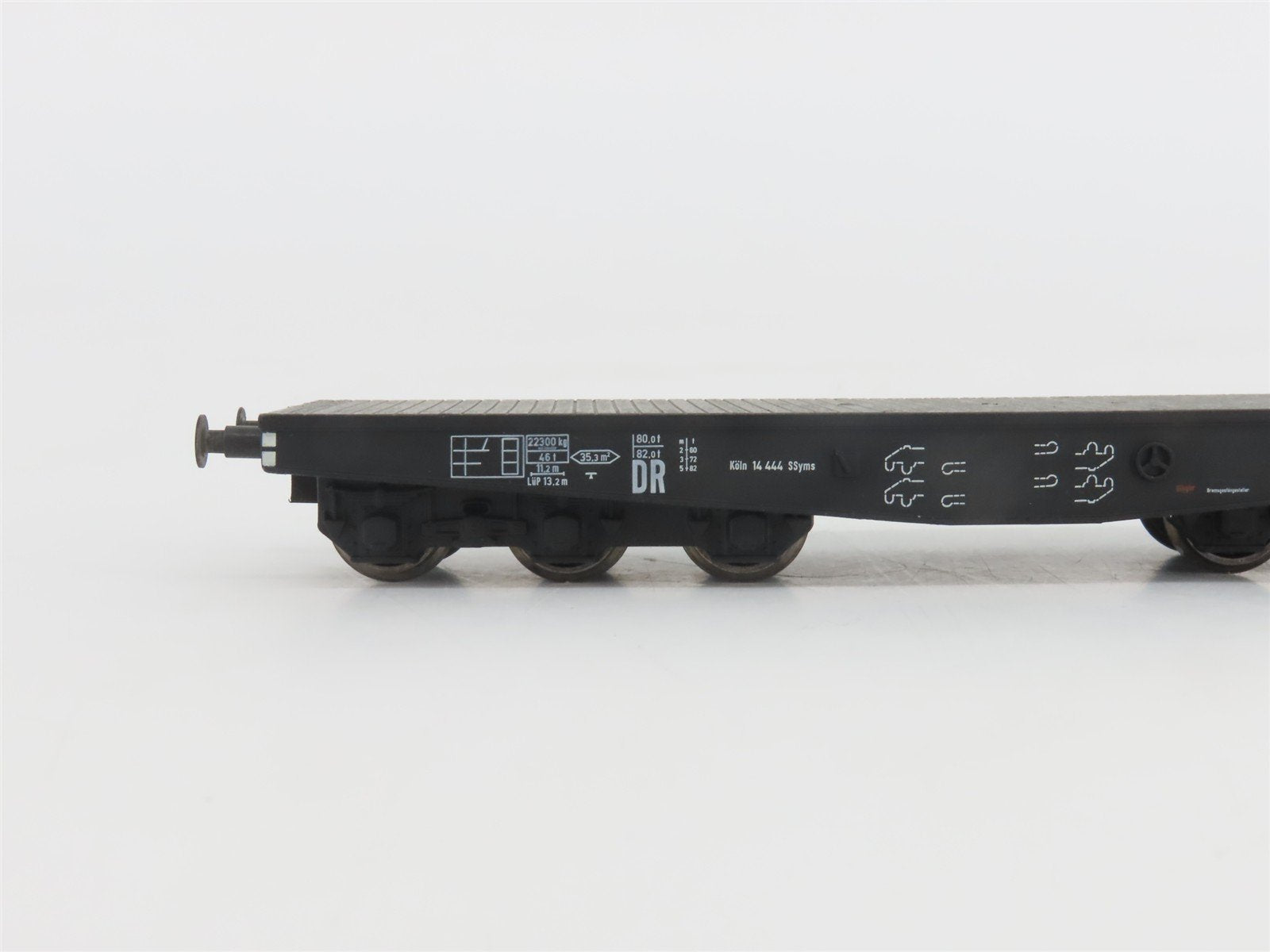 HO Liliput L240003 DR Deutsche Reichsbahn Flat Cars w/ Tiger Tanks Set of 4