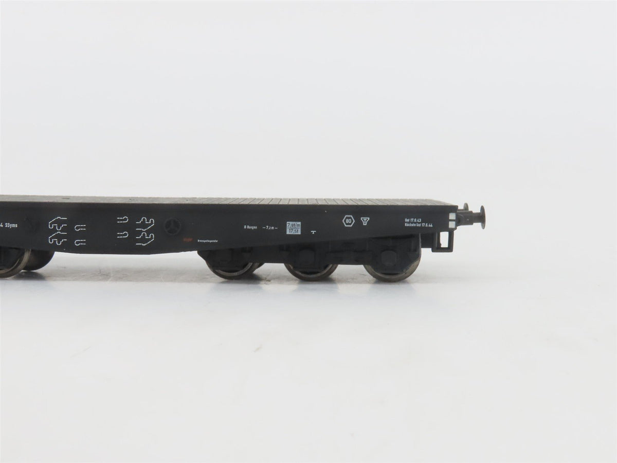 HO Liliput L240003 DR Deutsche Reichsbahn Flat Cars w/ Tiger Tanks Set of 4