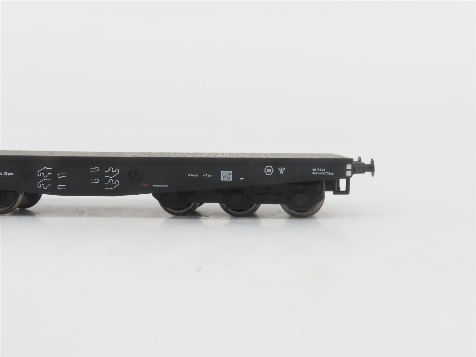 HO Liliput L240003 DR Deutsche Reichsbahn Flat Cars w/ Tiger Tanks Set of 4