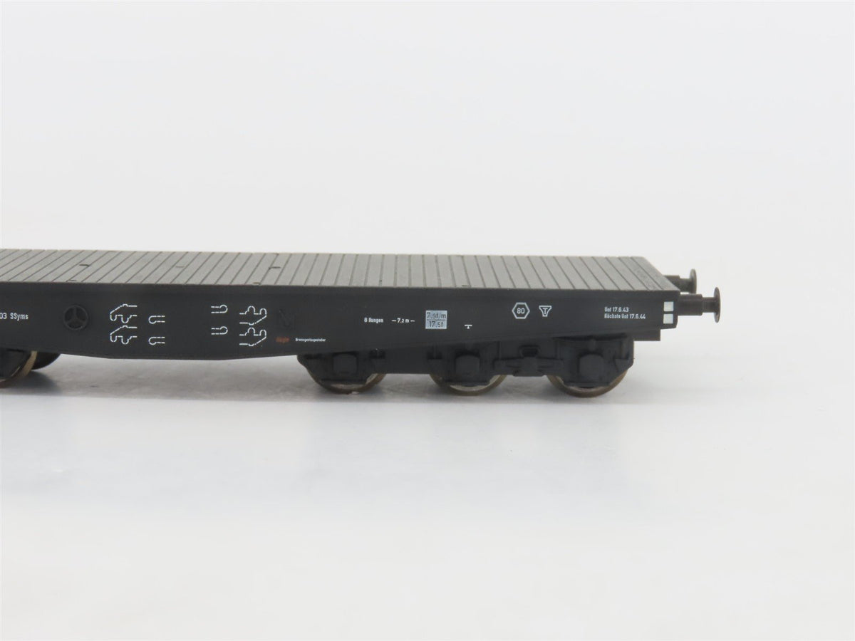 HO Liliput L240003 DR Deutsche Reichsbahn Flat Cars w/ Tiger Tanks Set of 4