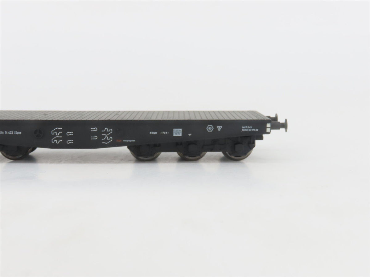 HO Liliput L240003 DR Deutsche Reichsbahn Flat Cars w/ Tiger Tanks Set of 4