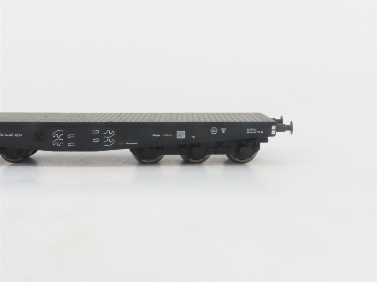 HO Liliput L240003 DR Deutsche Reichsbahn Flat Cars w/ Tiger Tanks Set of 4