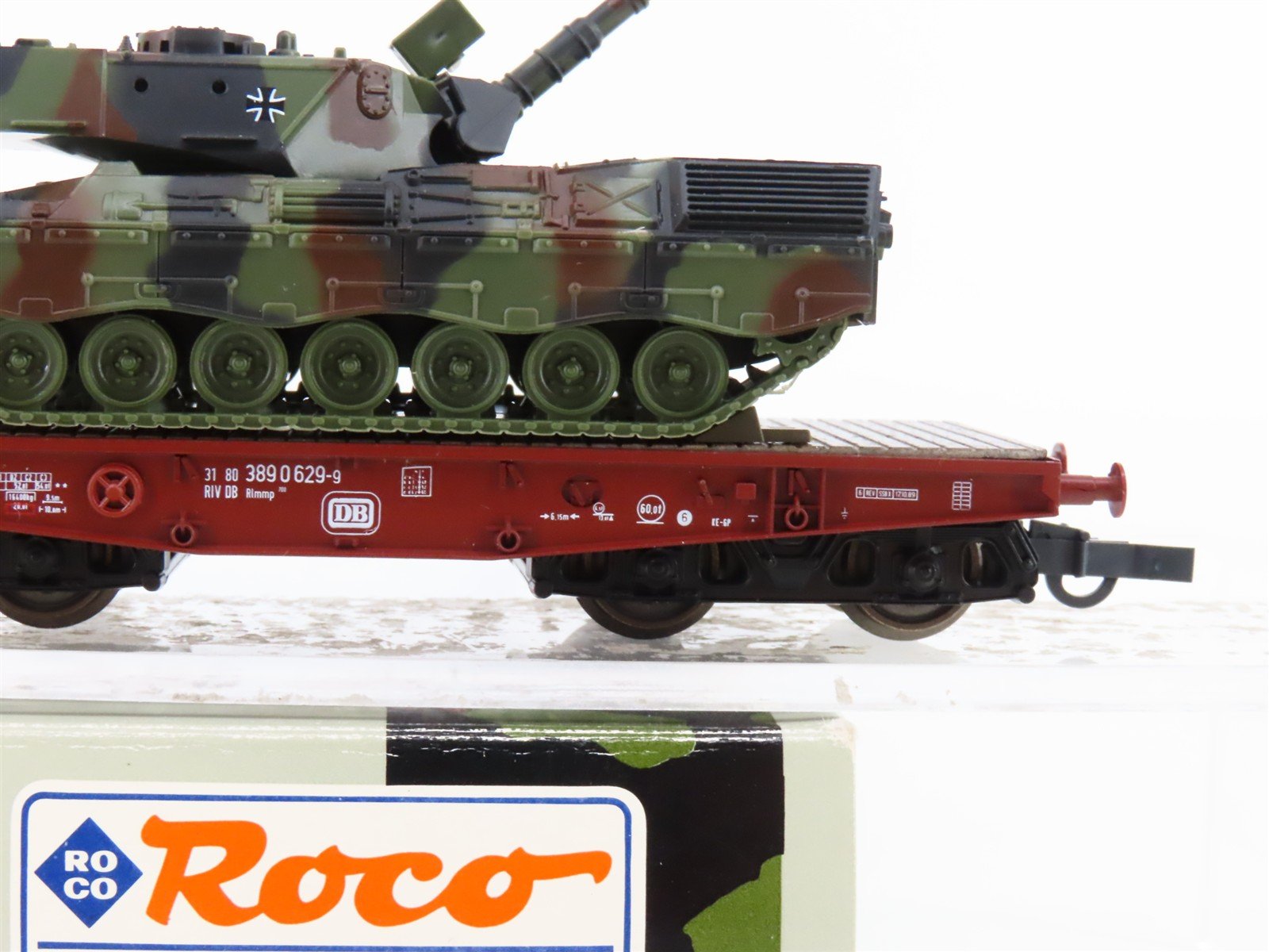 HO Scale Roco Minitanks 813 DB Deutsche Bahn Flat Car w/ Military
