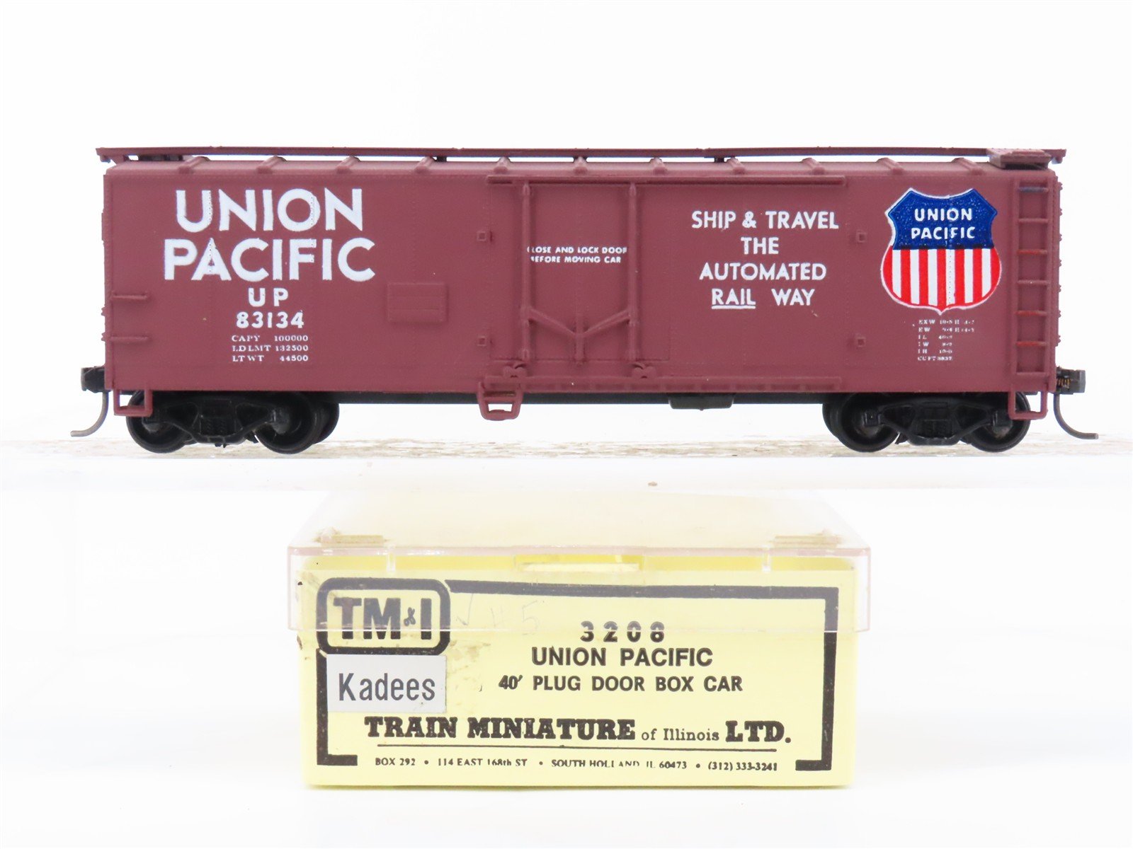 HO Scale Train Miniature 3208 UP Union Pacific Railroad 40' Box Car #83134