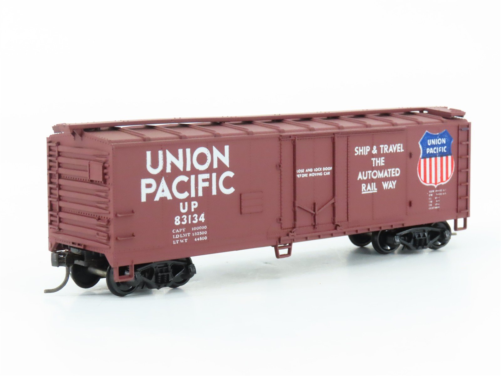 HO Scale Train Miniature 3208 UP Union Pacific Railroad 40' Box Car #83134