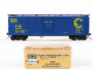 HO Scale Train Miniature 3218 C&O Chessie System 40' Plug Door Box Car #23829