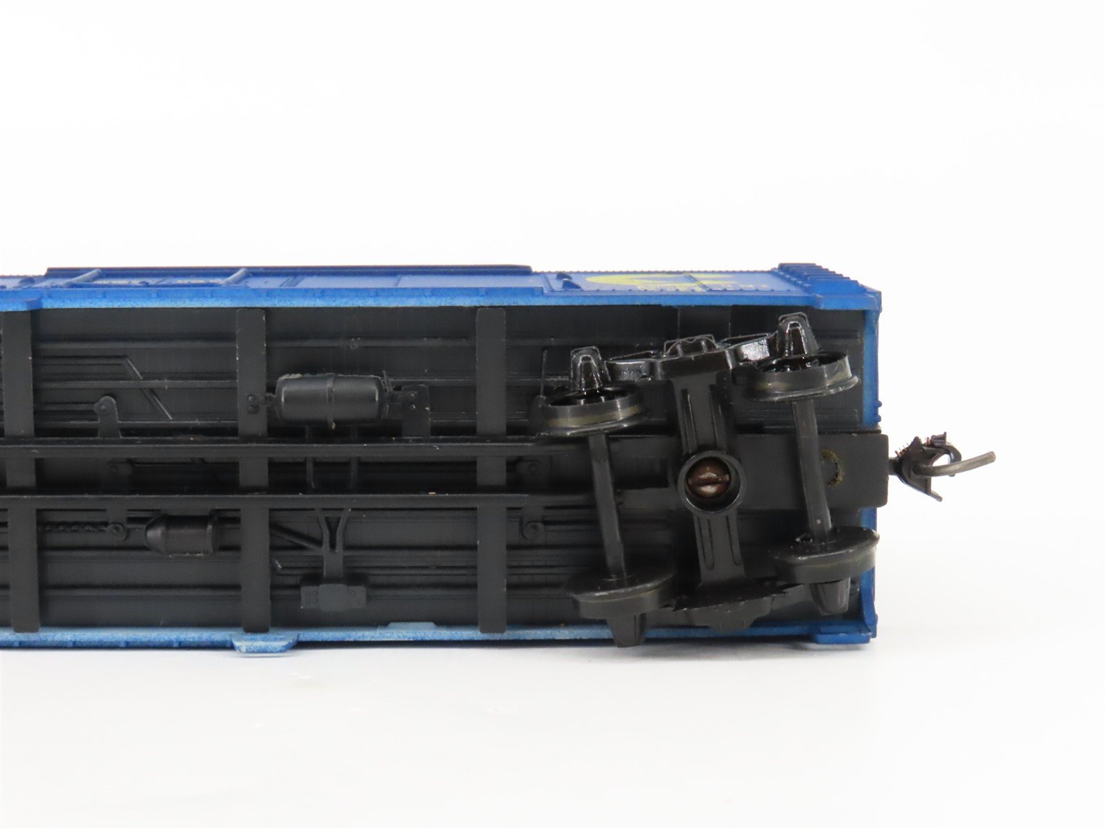 HO Scale Train Miniature 3218 C&O Chessie System 40' Plug Door Box Car #23829