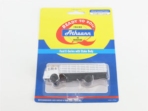 HO Scale Athearn 02731 MOW Ford C-Series with Stake Body Truck