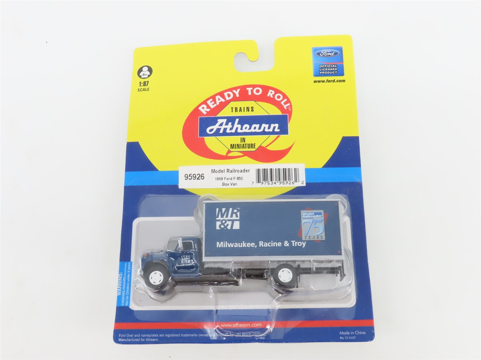 HO Scale Athearn RTR 95926 Model Railroader MR&T 1968 Ford F-850 Truck