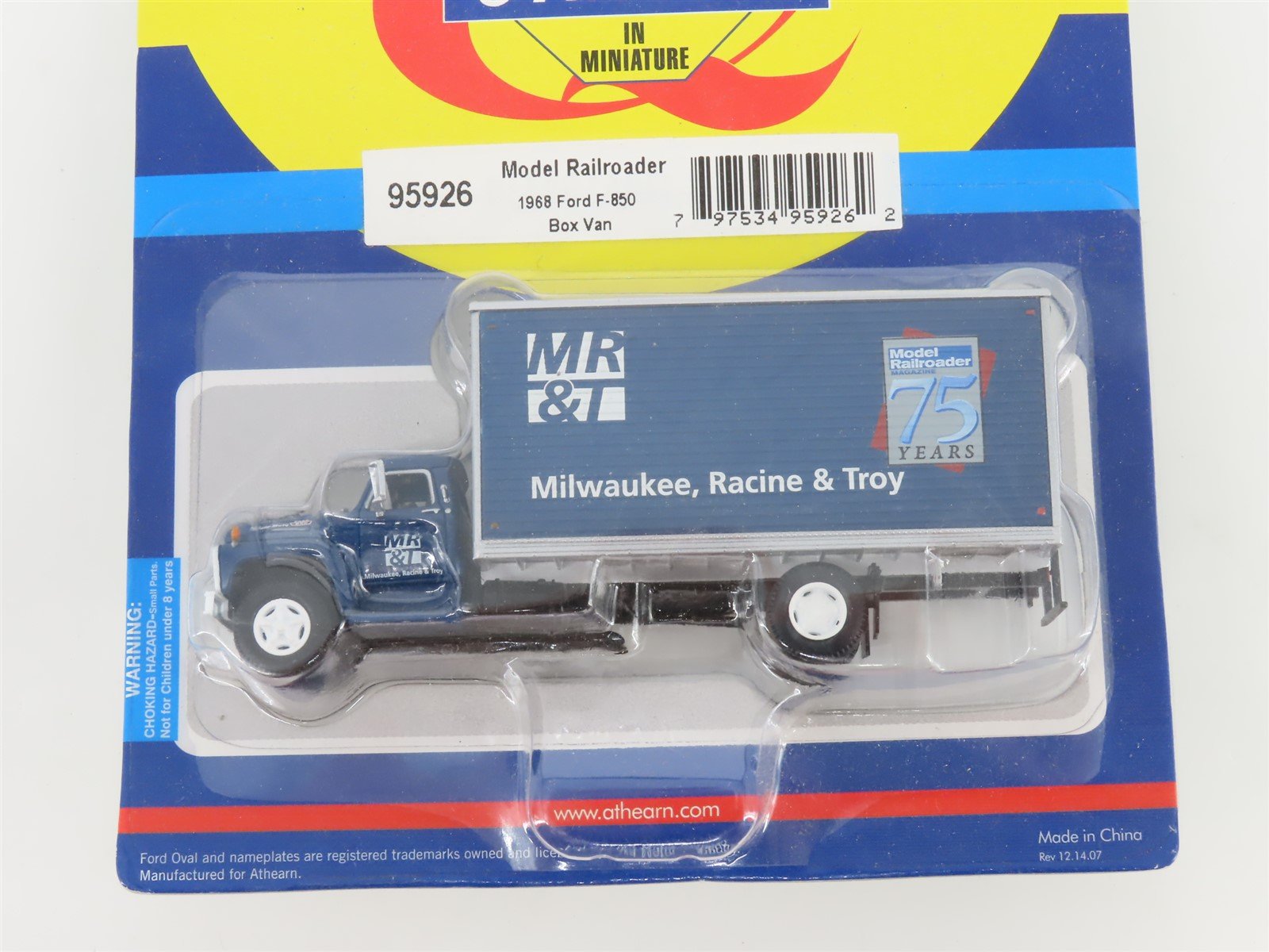 HO Scale Athearn RTR 95926 Model Railroader MR&T 1968 Ford F-850 Truck