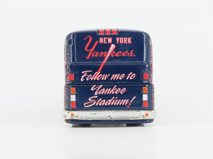 HO 1/64 Scale White Rose Die-Cast Ballpark Series New York Yankees Bus