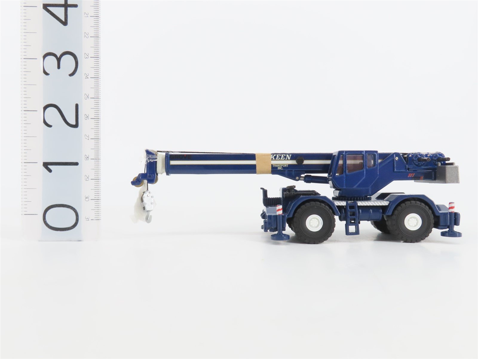 HO 1/87 NZG 530/12 Die-Cast Grove RT700E Keen Transport Rough Terrain Crane