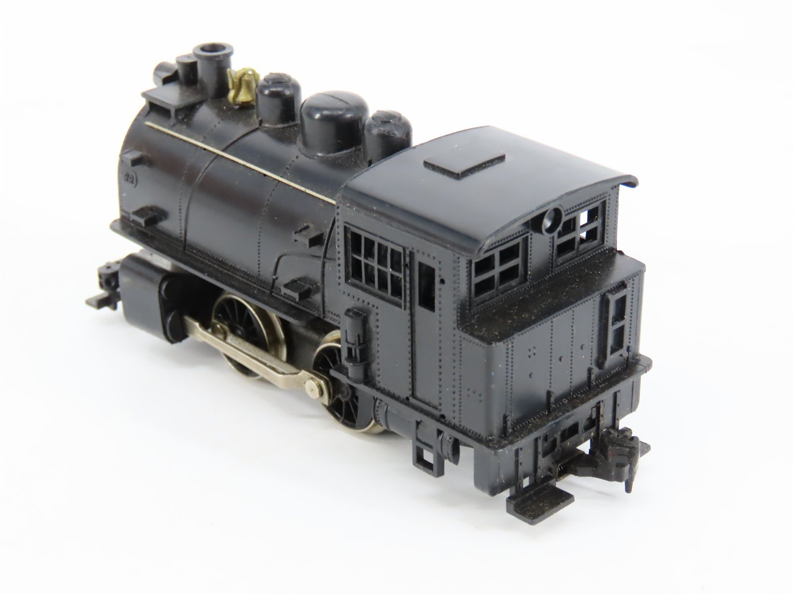 HO Scale Rivarossi Undecorated 0-4-0ST Saddle Tank Steam Locomotive