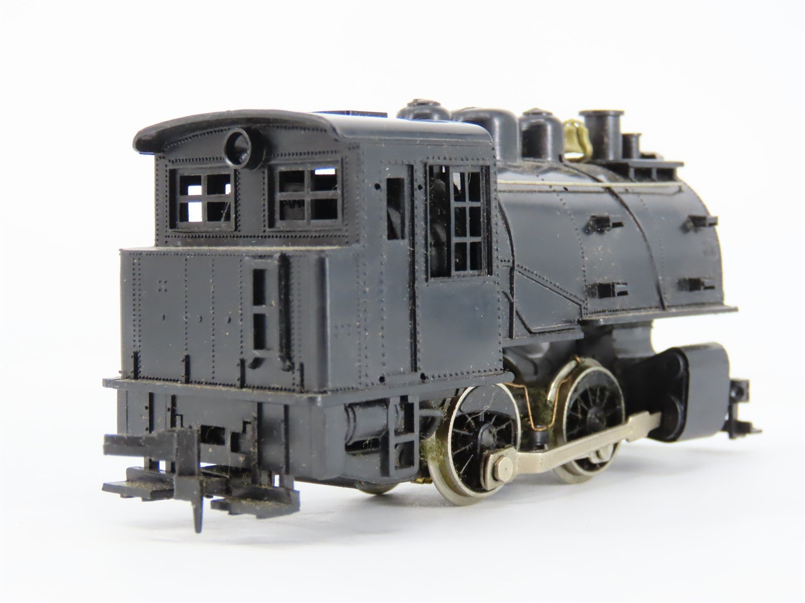 HO Scale Rivarossi Undecorated 0-4-0ST Saddle Tank Steam Locomotive