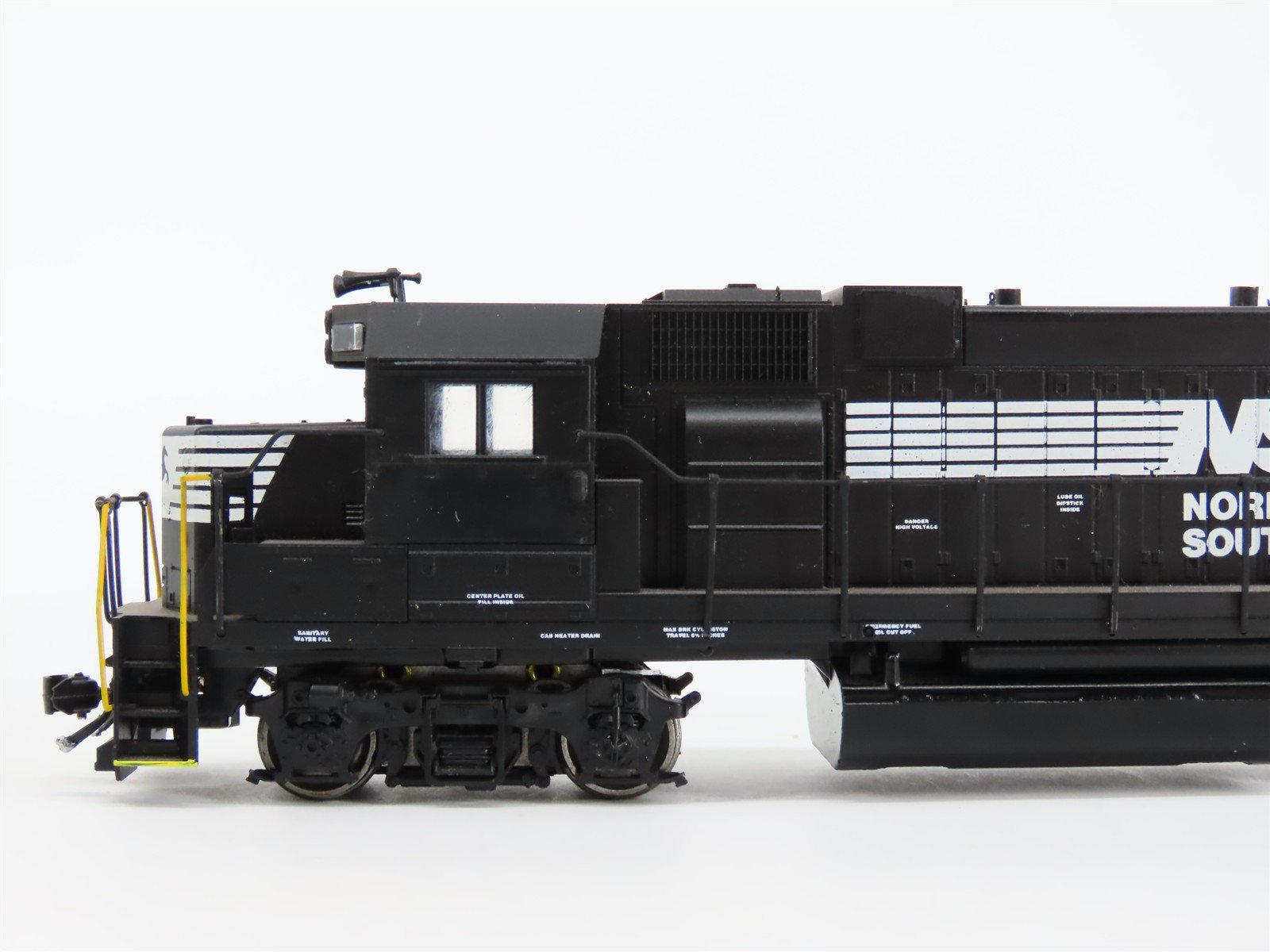 HO Scale Athearn NS Norfolk Southern EMD GP38-2 Diesel Locomotive No#
