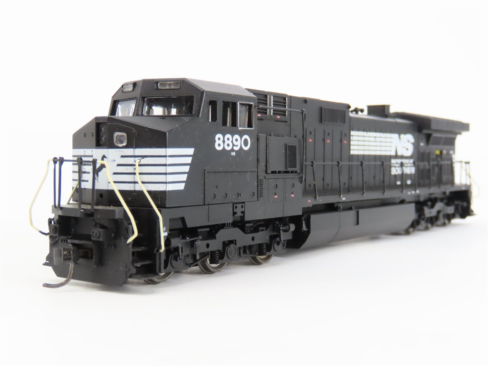 HO Scale Athearn NS Norfolk Southern C44-9W Diesel Locomotive #8890