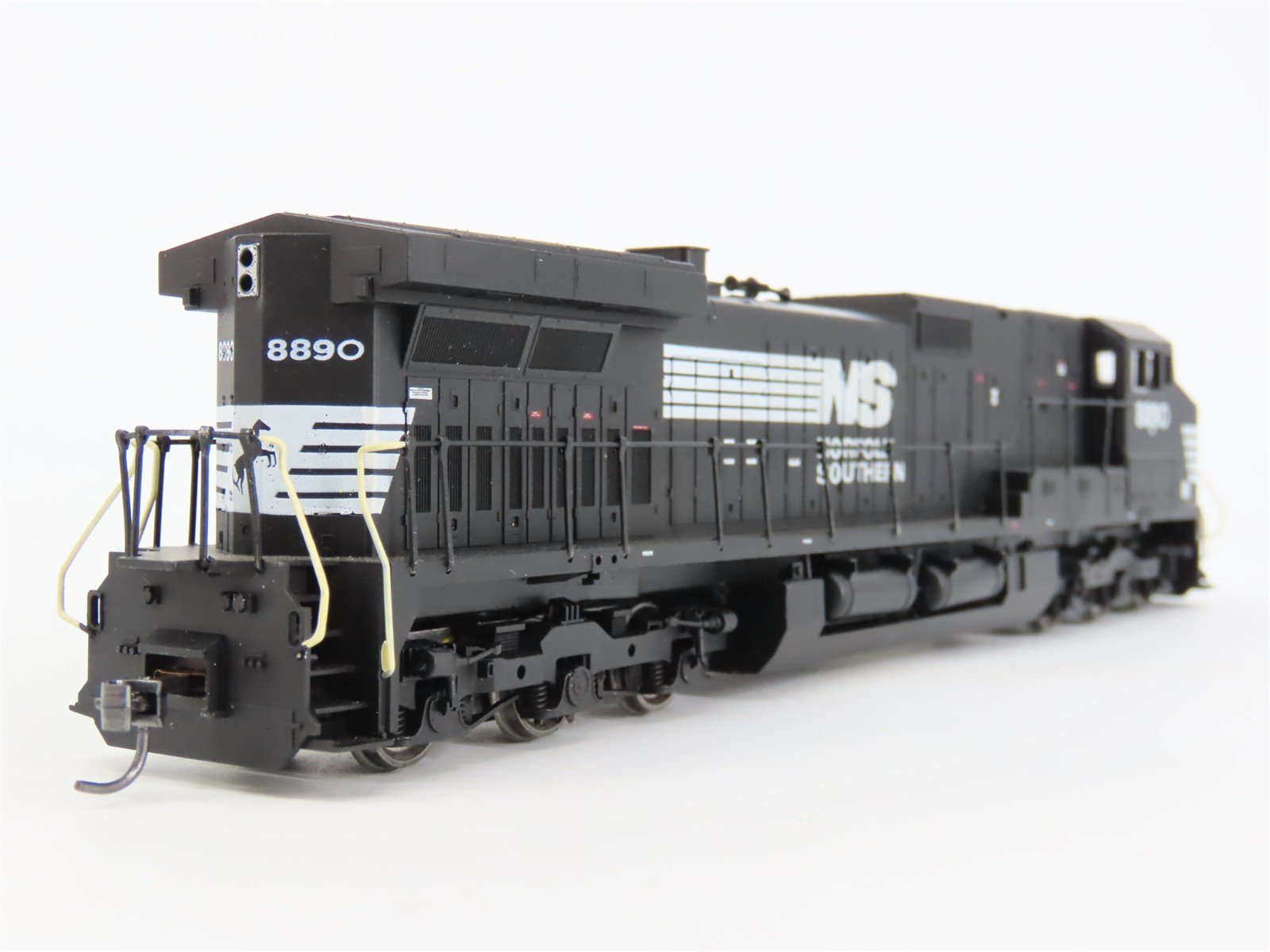 HO Scale Athearn NS Norfolk Southern C44-9W Diesel Locomotive #8890