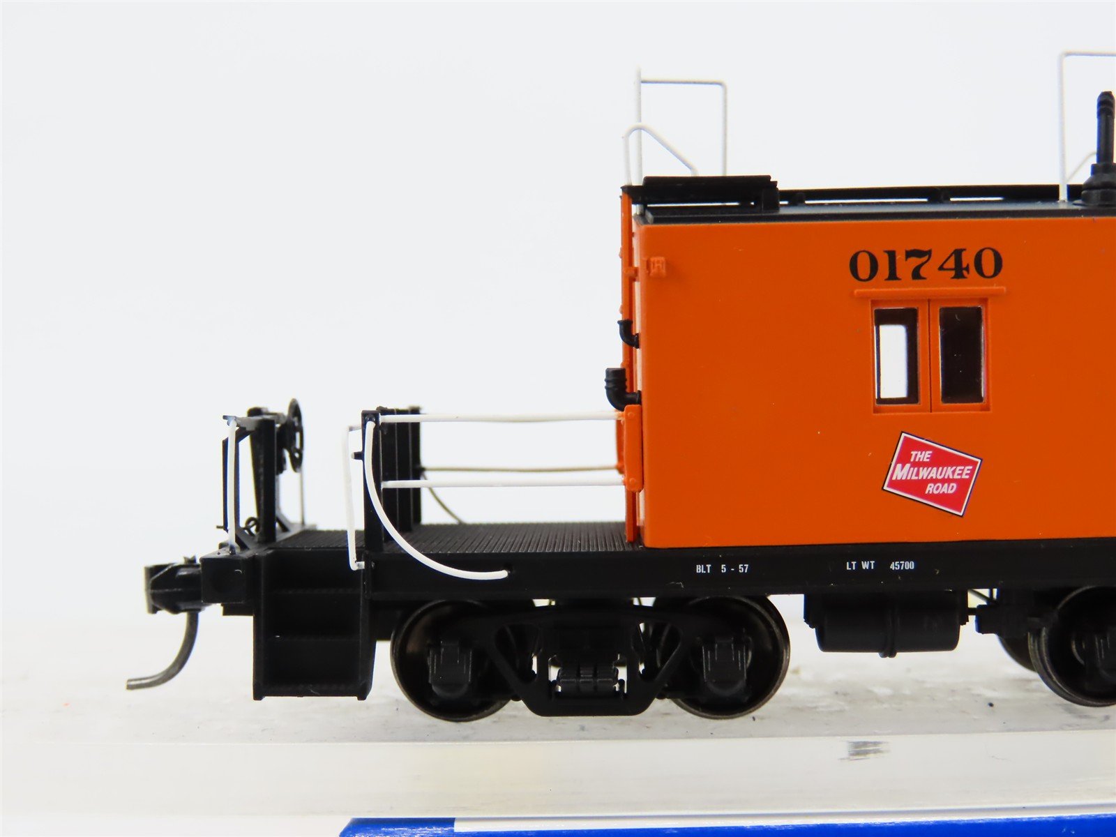 HO Scale Fox Valley FVM 31153 MILW Milwaukee Road Transfer Caboose #01740