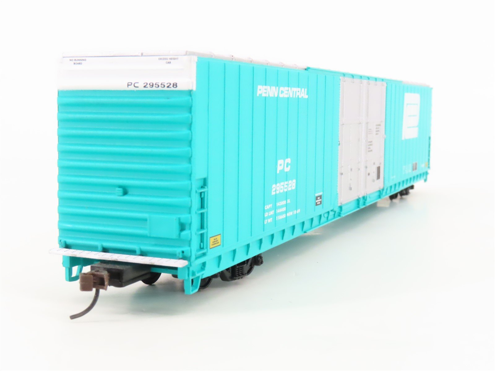 HO Scale Walthers PC Penn Central 86' Hi-Cube Double Plug Door Box Car #295528