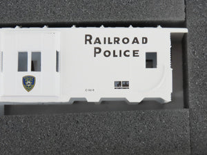 HO Scale Athearn SE Kit #2301 SP Southern Pacific Police Bay Window Cabooses