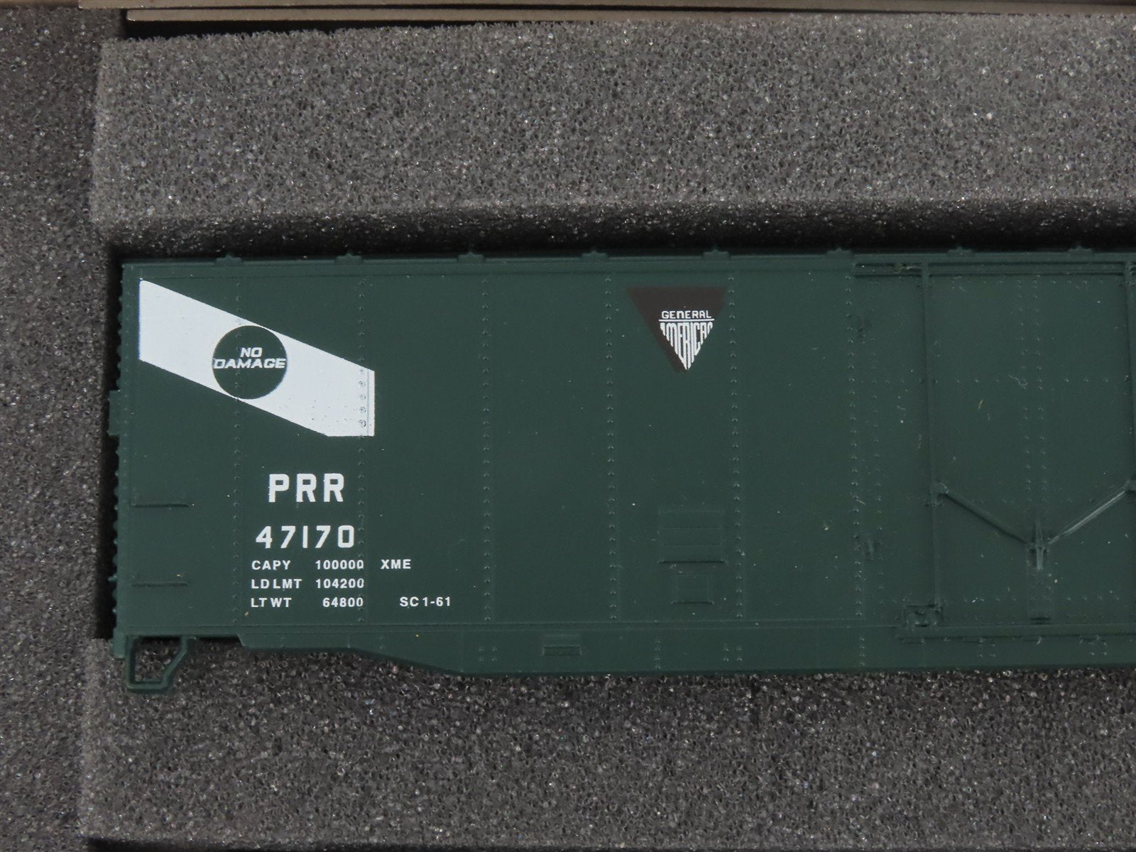 HO Scale Athearn SE Kit # 2313 PRR / GAEX Pennsylvania 50' Plug Door Box Cars